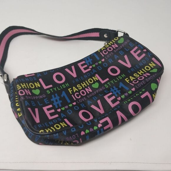 Cute little love bag. - Picture 2 of 12